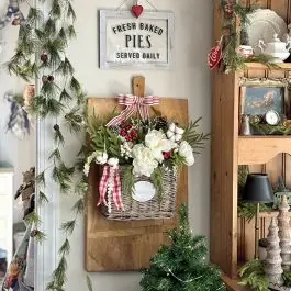 Limited Edition Welcome Wall Basket