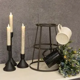 Classic Farmhouse Aged Metal Mug Tree Original